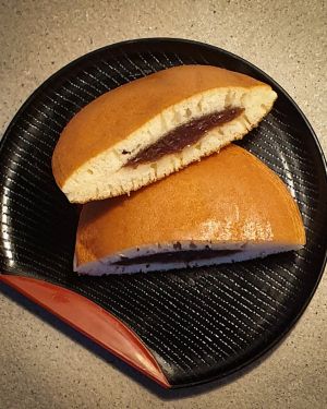 Dorayaki con castagne e fagioli azuki