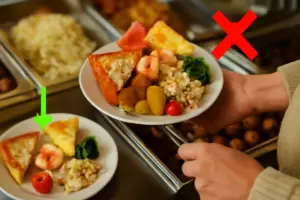 Come conservare la freschezza dei tuoi assaggi al buffet: errori da evitare nel comporre il piatto